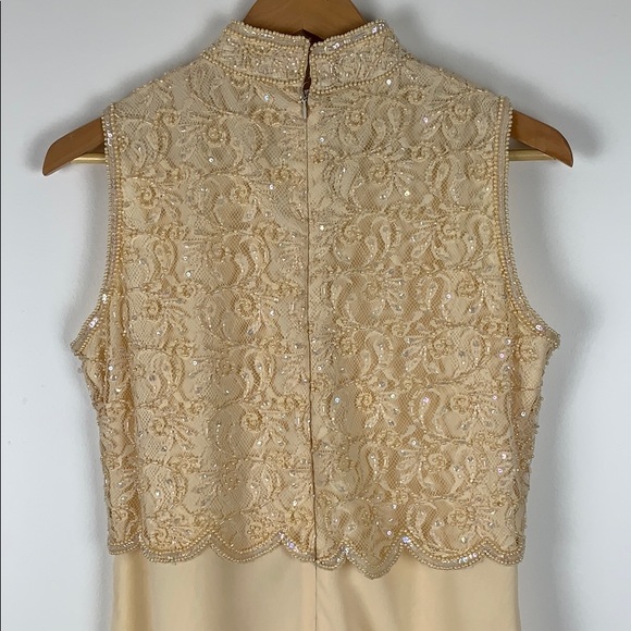 Brilliante Vanilla Evening Gown With Ornate Beads - Picture 6 of 8